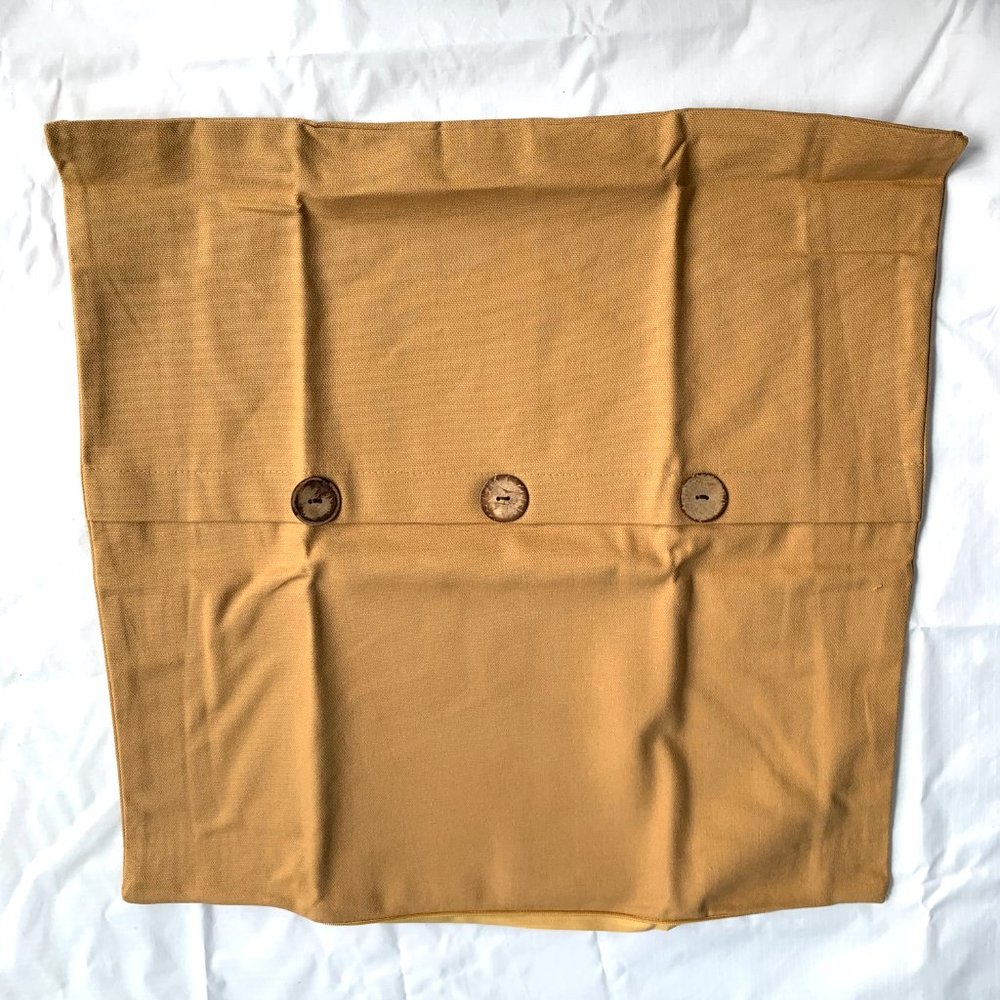 Pillow cover pillowcase caramel brown button 18x18 - Picture 2 of 7